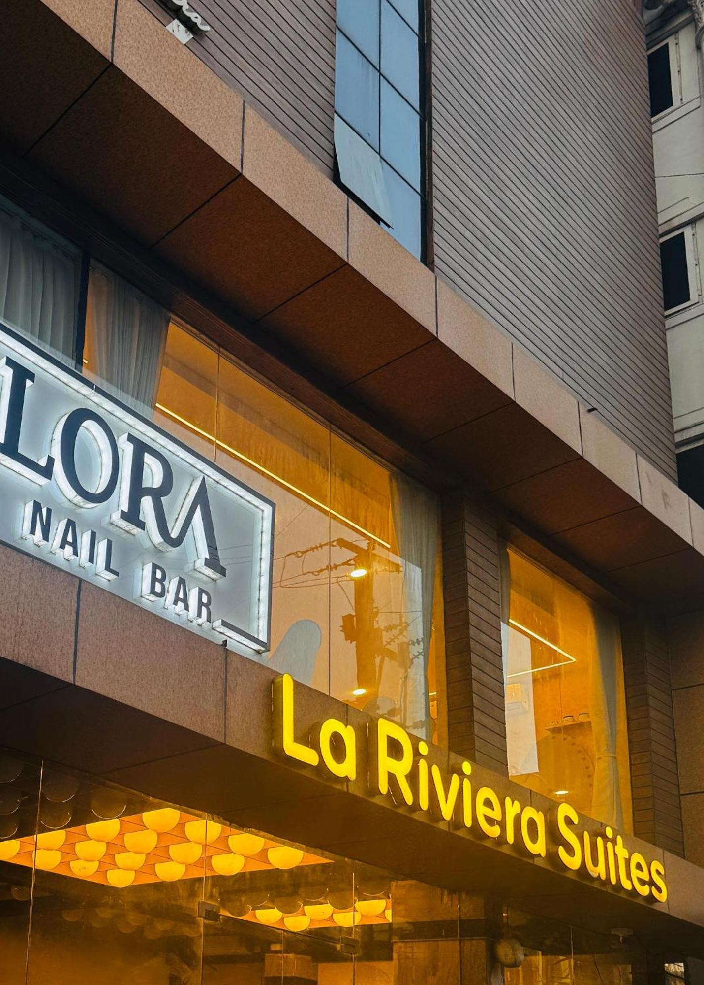 La Riviera Suites Hyderabad Exterior foto